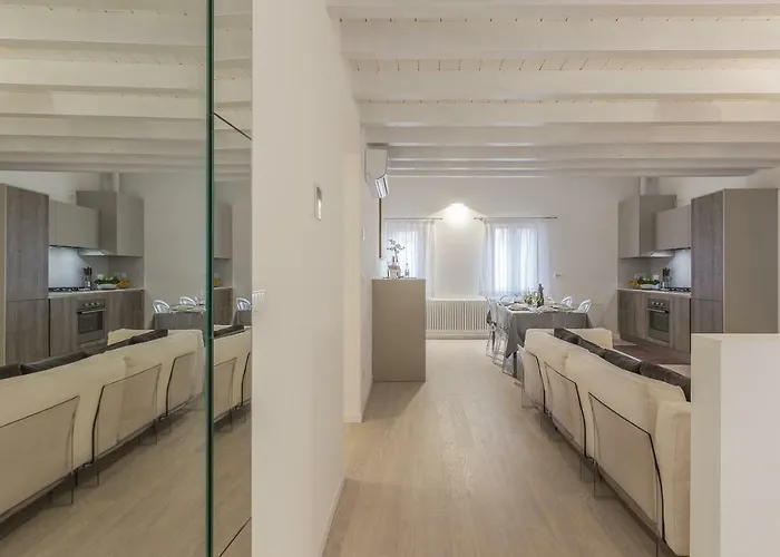 Ca' Rossini 2 * البندقية