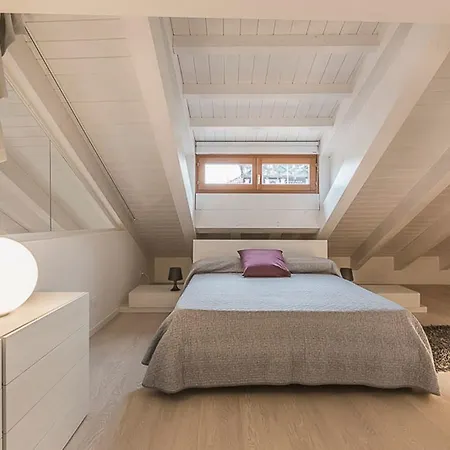 Ca' Rossini 2 Apartment *