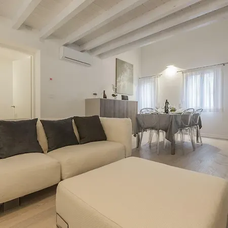 Ca' Rossini 2 Venice