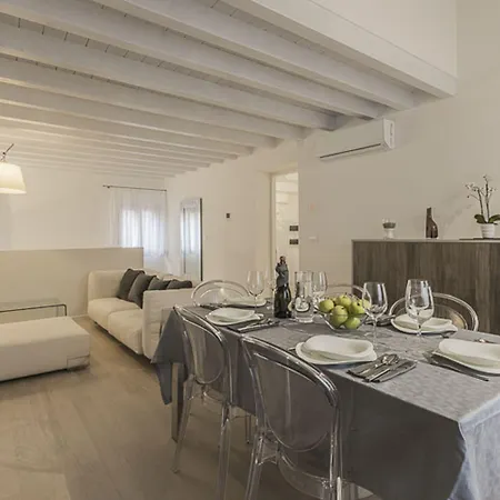 Appartement Ca' Rossini 2 *