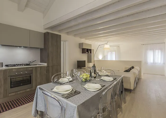 Ca' Rossini 2 Apartman