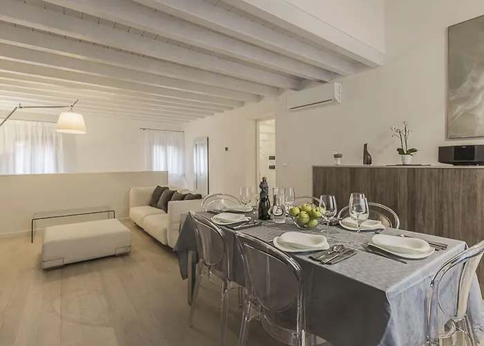 Apartman Ca' Rossini 2 *