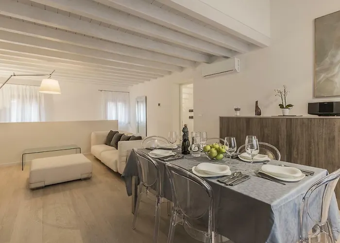 Apartman Ca' Rossini 2 *